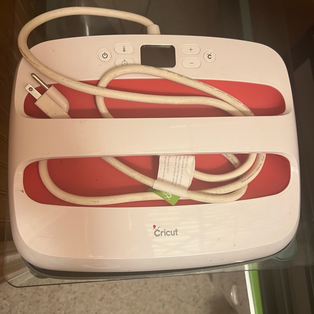 Cricut Easy Press 2  Size:12x10